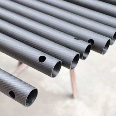 Высокая прочность на протяжение и жесткость Ролл обернутые трубы 3K Twill Carbon Fiber Round Tube